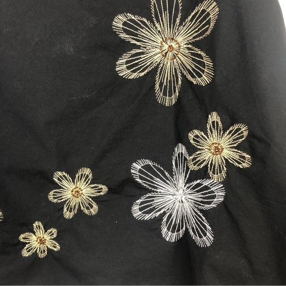 Rafaella skirt black with gold, silver embroidered floral A-Line size 12 - Picture 3 of 7